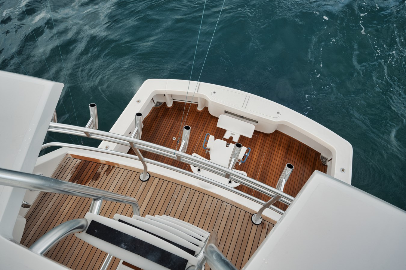 https://arconyachts.ams3.digitaloceanspaces.com/109287/conversions/large_4758971-optimize.jpg