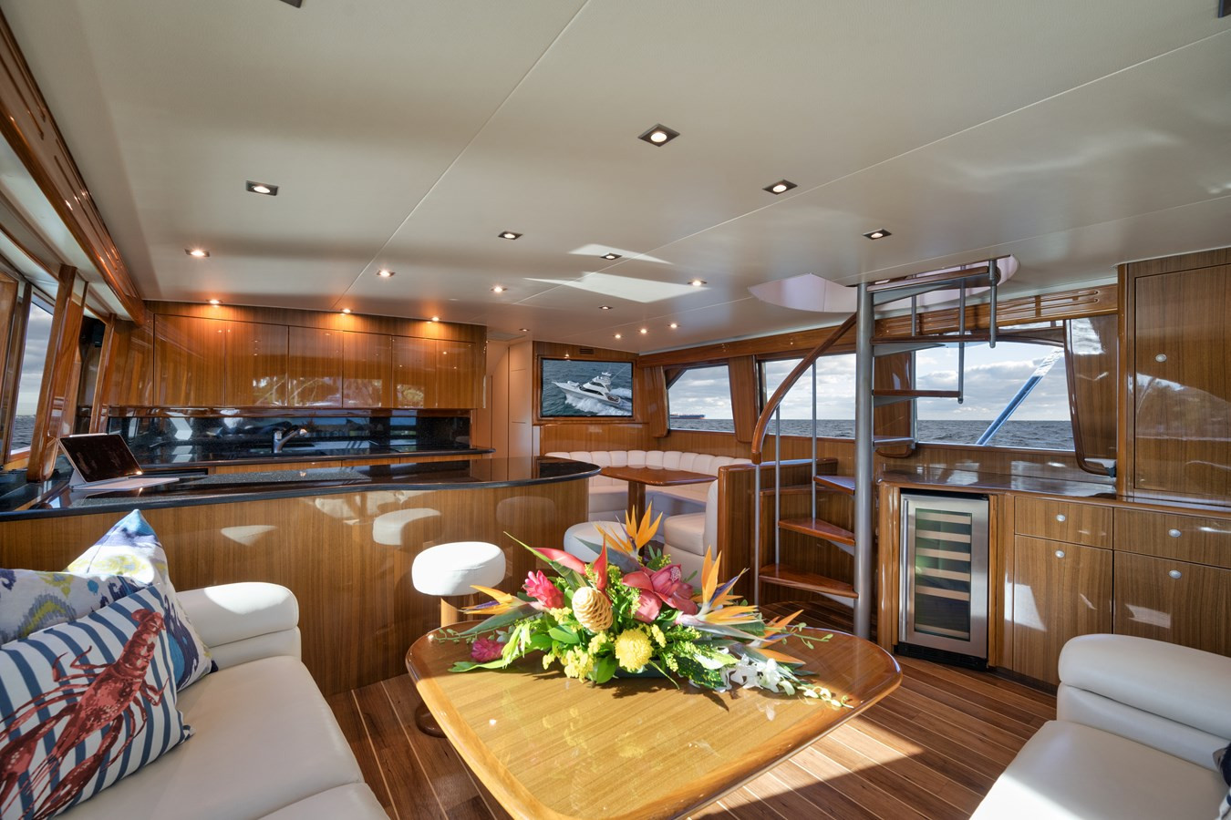 https://arconyachts.ams3.digitaloceanspaces.com/109302/conversions/large_4758954-optimize.jpg