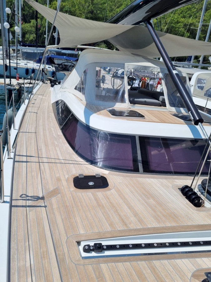 https://arconyachts.ams3.digitaloceanspaces.com/109575/conversions/large_4600843-optimize.jpg