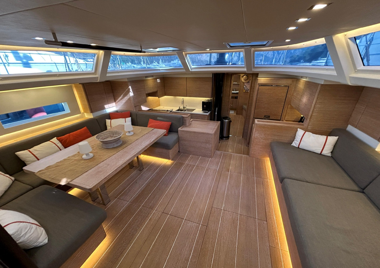 https://arconyachts.ams3.digitaloceanspaces.com/109593/conversions/large_4600848-optimize.jpg