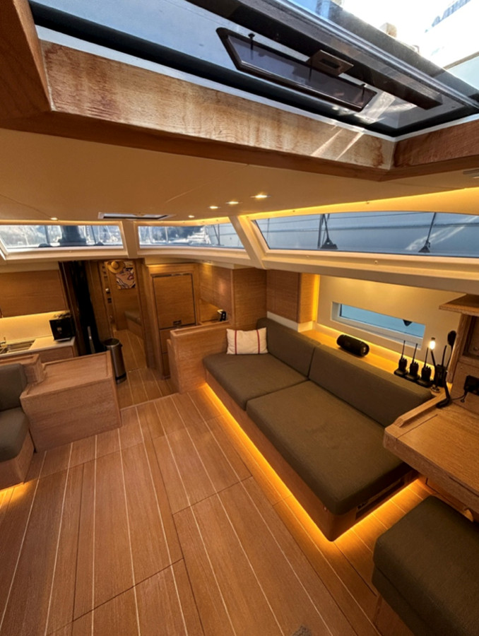 https://arconyachts.ams3.digitaloceanspaces.com/109597/conversions/large_4600849-optimize.jpg