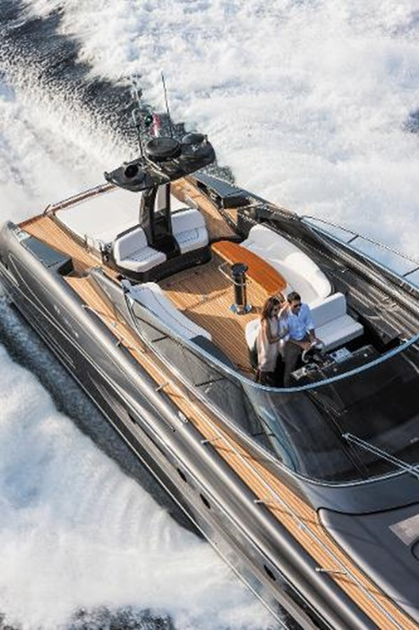https://arconyachts.ams3.digitaloceanspaces.com/110249/conversions/large_3141090-optimize.jpg