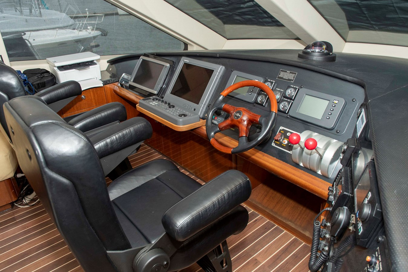 https://arconyachts.ams3.digitaloceanspaces.com/110332/conversions/large_3672446-optimize.jpg