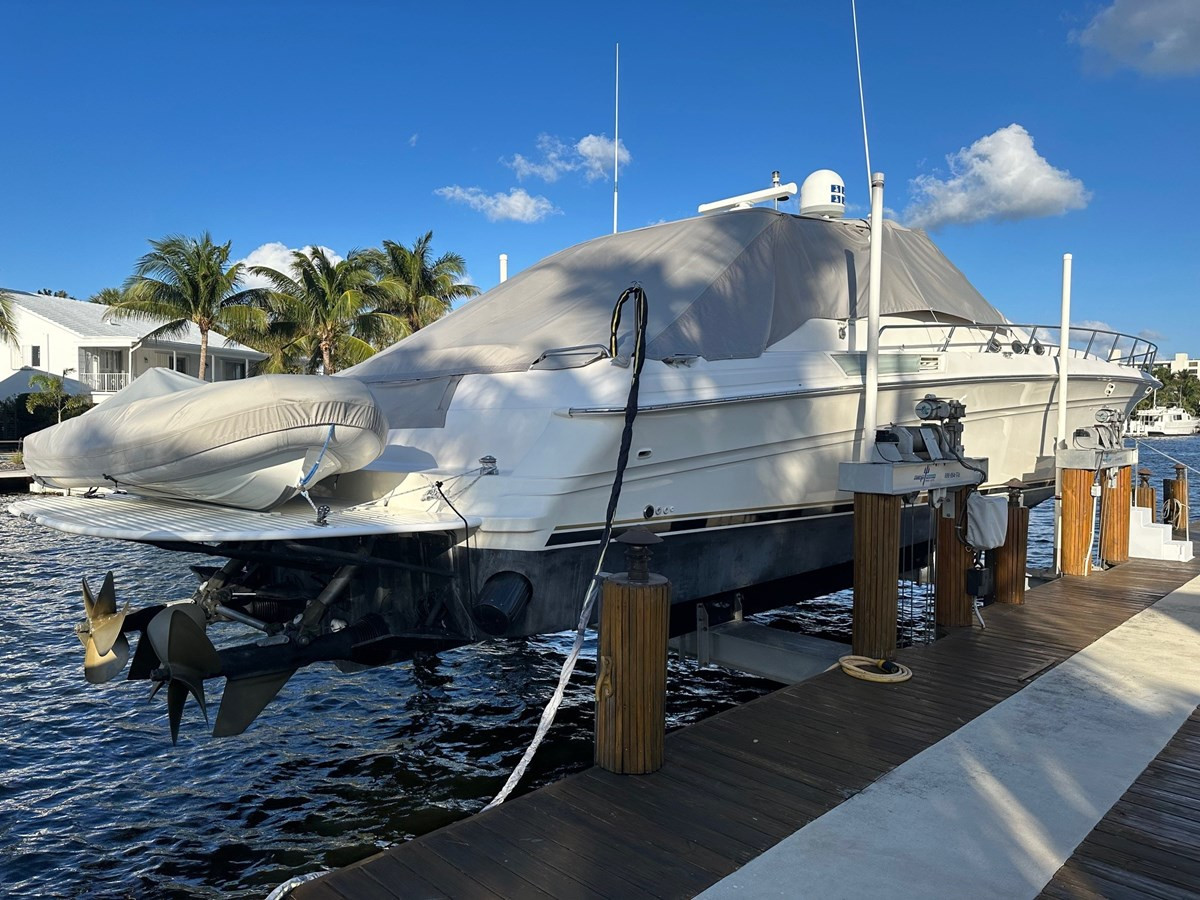 https://arconyachts.ams3.digitaloceanspaces.com/110402/conversions/large_4250503-optimize.jpg
