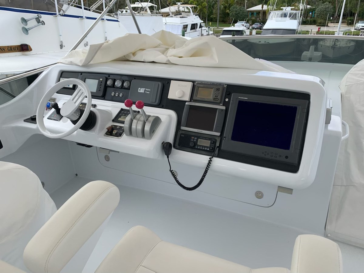 https://arconyachts.ams3.digitaloceanspaces.com/110413/conversions/large_3672476-optimize.jpg