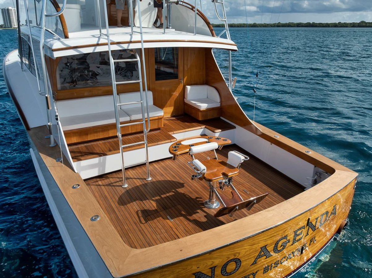https://arconyachts.ams3.digitaloceanspaces.com/110459/conversions/large_4321351-optimize.jpg