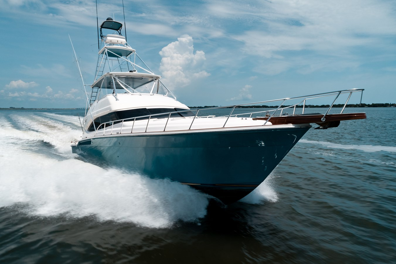 https://arconyachts.ams3.digitaloceanspaces.com/110552/conversions/large_4275702-optimize.jpg