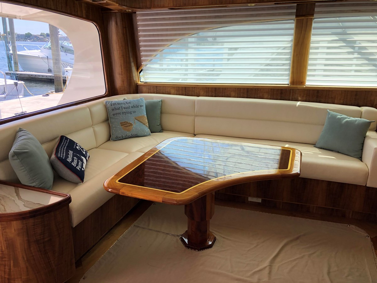 https://arconyachts.ams3.digitaloceanspaces.com/110569/conversions/large_4401559-optimize.jpg