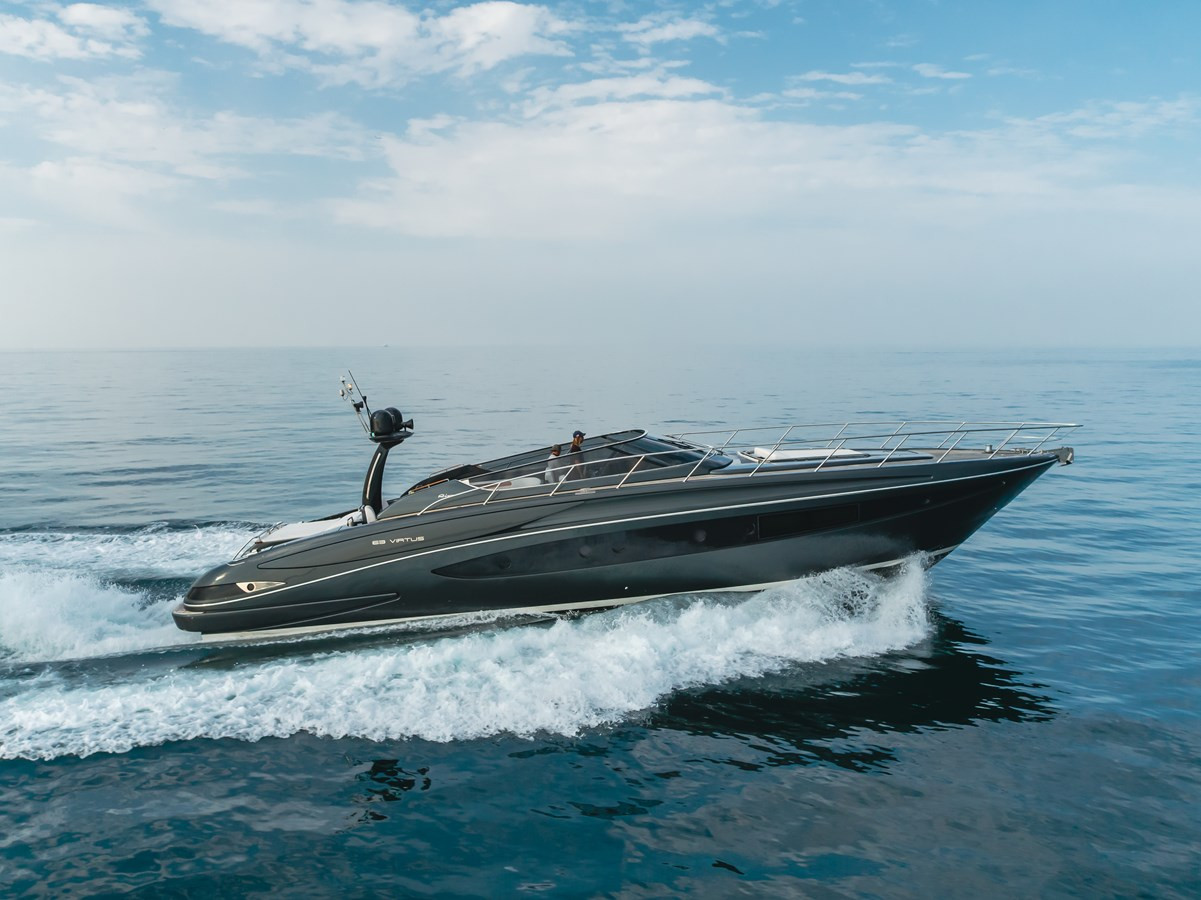 https://arconyachts.ams3.digitaloceanspaces.com/110589/conversions/large_4383556-optimize.jpg