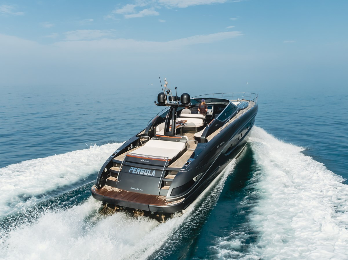 https://arconyachts.ams3.digitaloceanspaces.com/110608/conversions/large_4383563-optimize.jpg