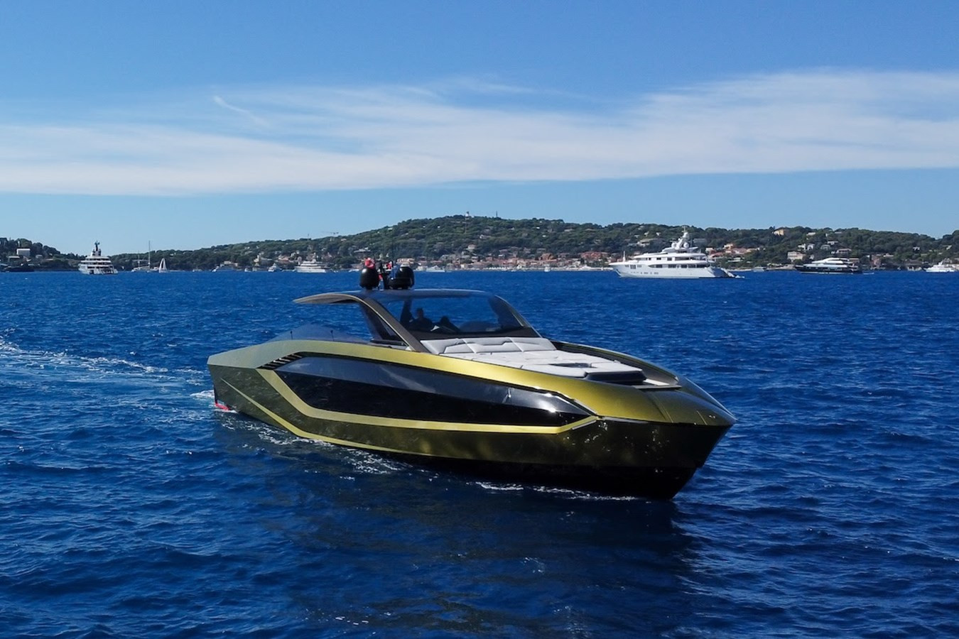 https://arconyachts.ams3.digitaloceanspaces.com/110639/conversions/large_4448047-optimize.jpg