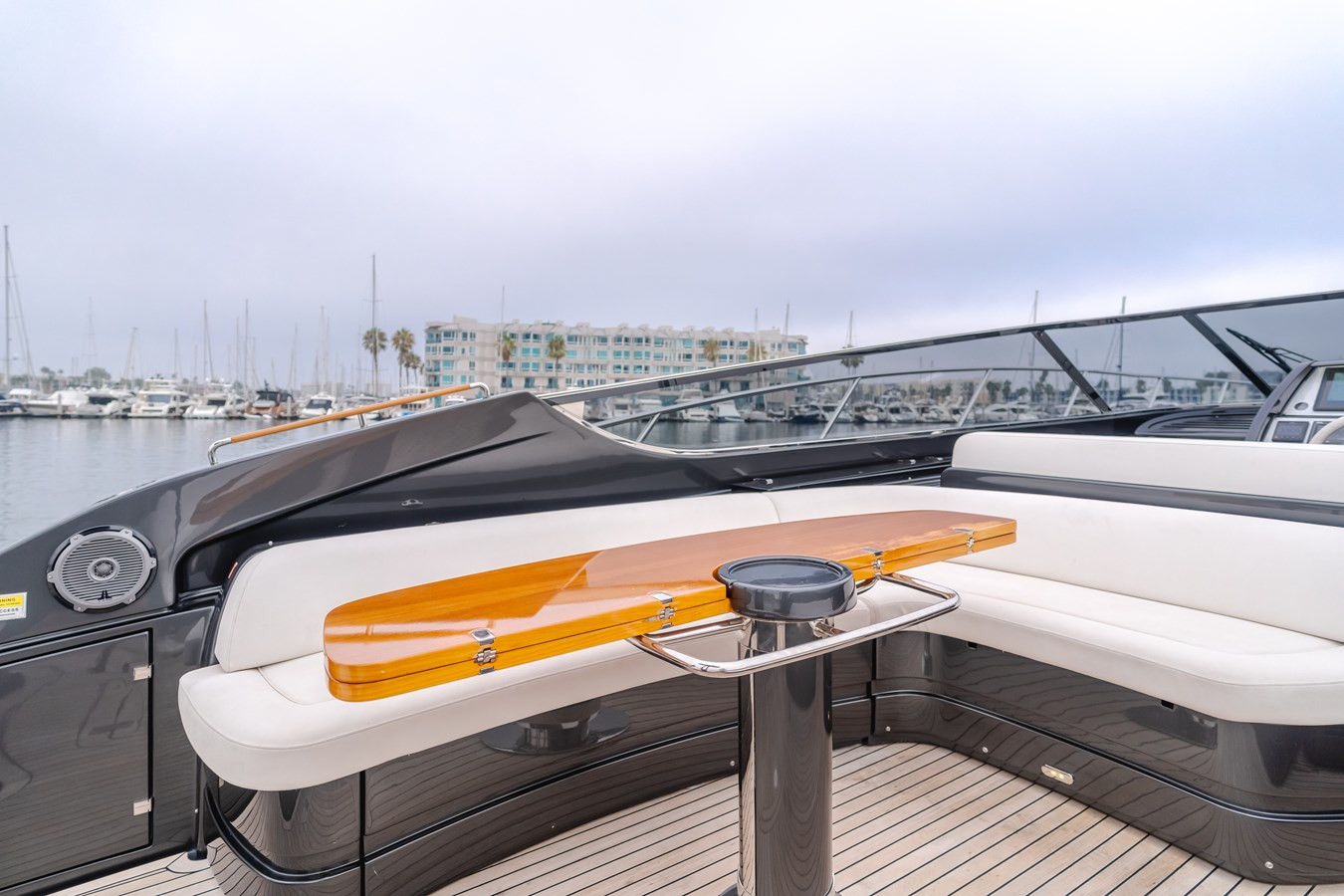 https://arconyachts.ams3.digitaloceanspaces.com/110646/conversions/large_4385091-optimize.jpg