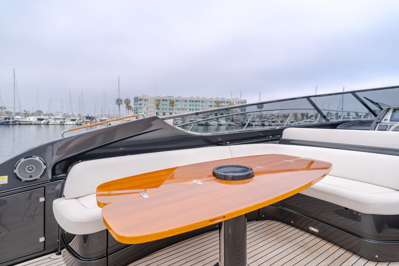 https://arconyachts.ams3.digitaloceanspaces.com/110648/conversions/large_4385092-optimize.jpg