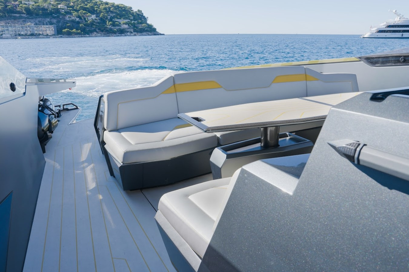 https://arconyachts.ams3.digitaloceanspaces.com/110650/conversions/large_4448050-optimize.jpg