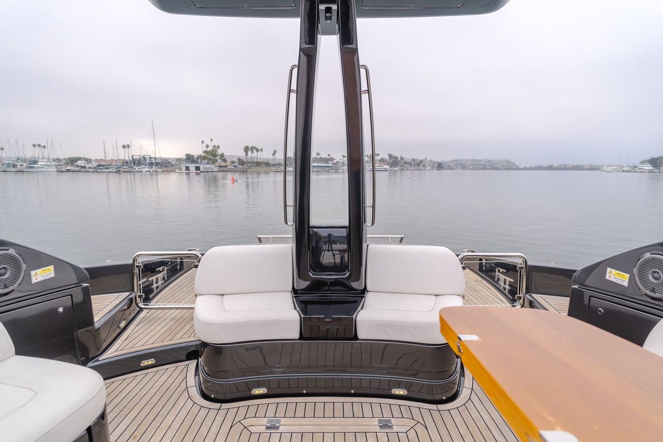 https://arconyachts.ams3.digitaloceanspaces.com/110654/conversions/large_4385094-optimize.jpg