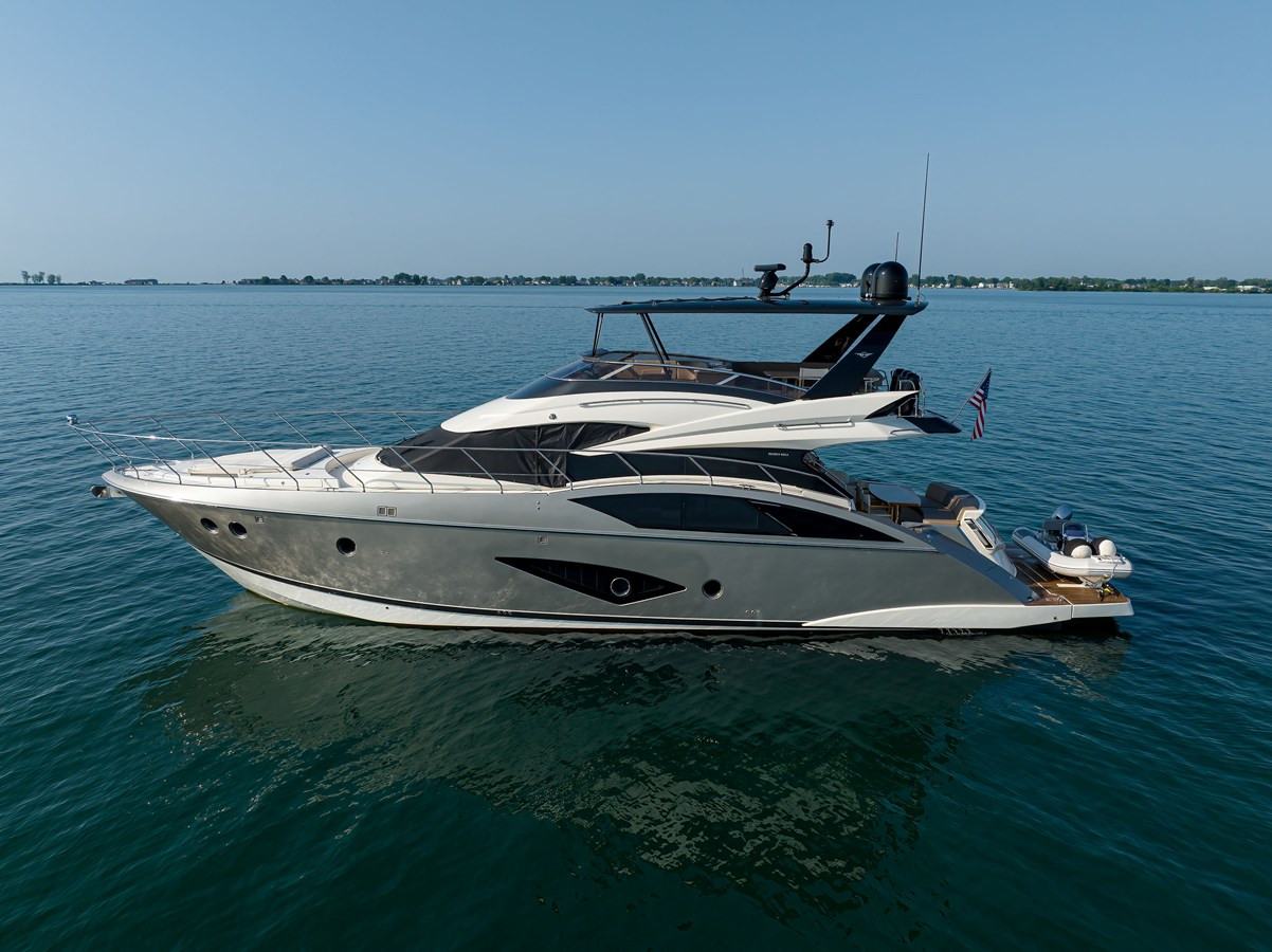 https://arconyachts.ams3.digitaloceanspaces.com/110676/conversions/large_4514216-optimize.jpg