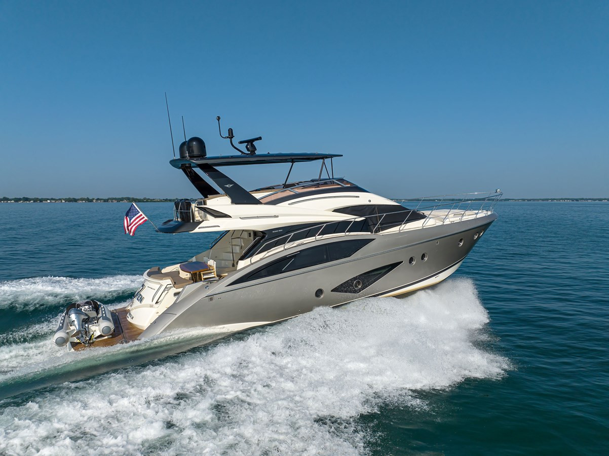 https://arconyachts.ams3.digitaloceanspaces.com/110695/conversions/large_4514149-optimize.jpg