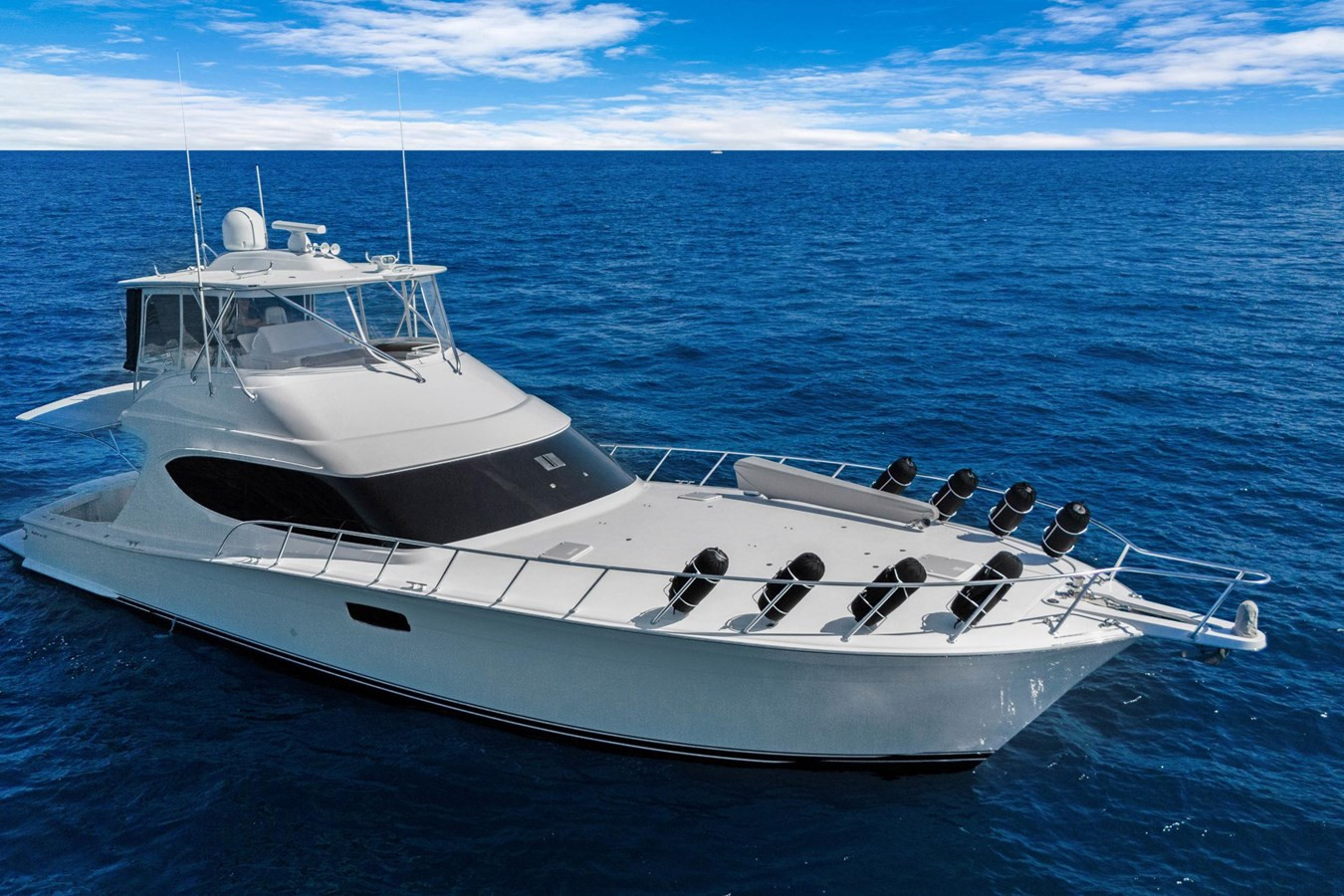 https://arconyachts.ams3.digitaloceanspaces.com/110737/conversions/large_4583436-optimize.jpg