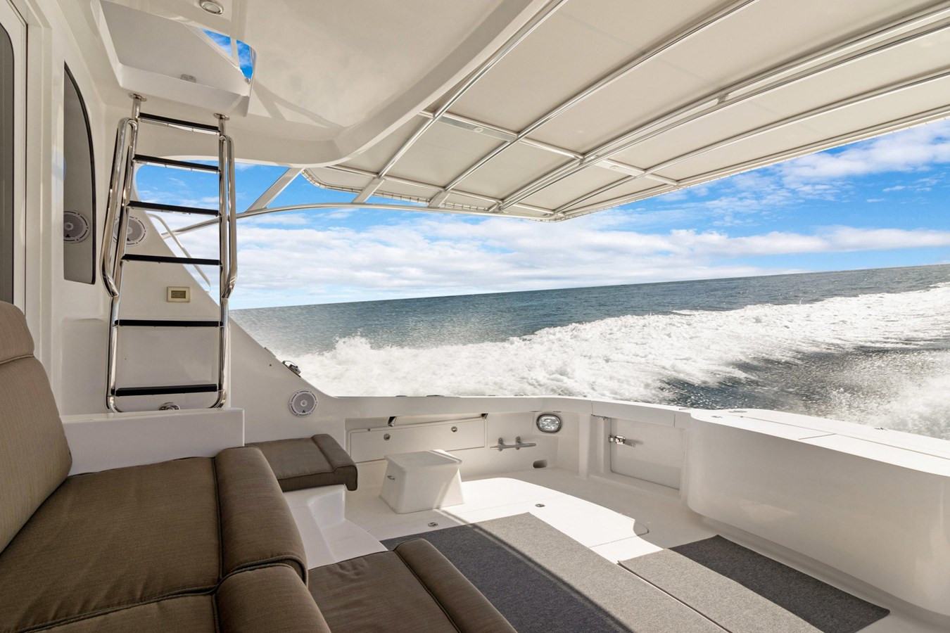 https://arconyachts.ams3.digitaloceanspaces.com/110919/conversions/large_4583498-optimize.jpg