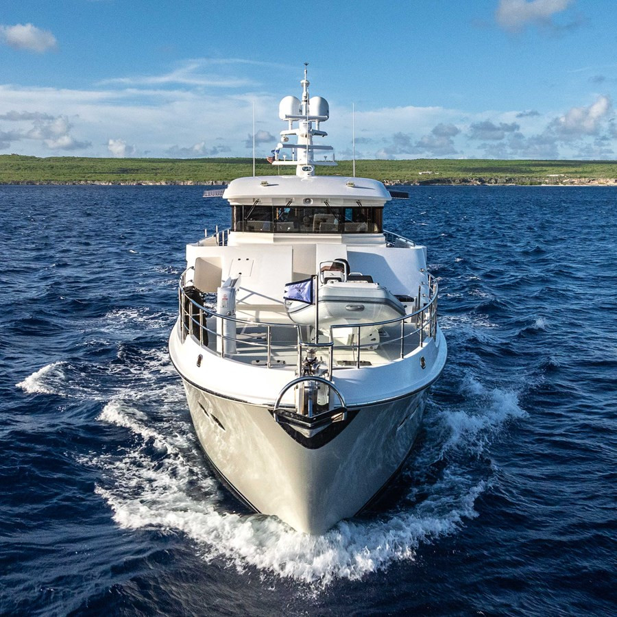 https://arconyachts.ams3.digitaloceanspaces.com/110939/conversions/large_4852882-optimize.jpg