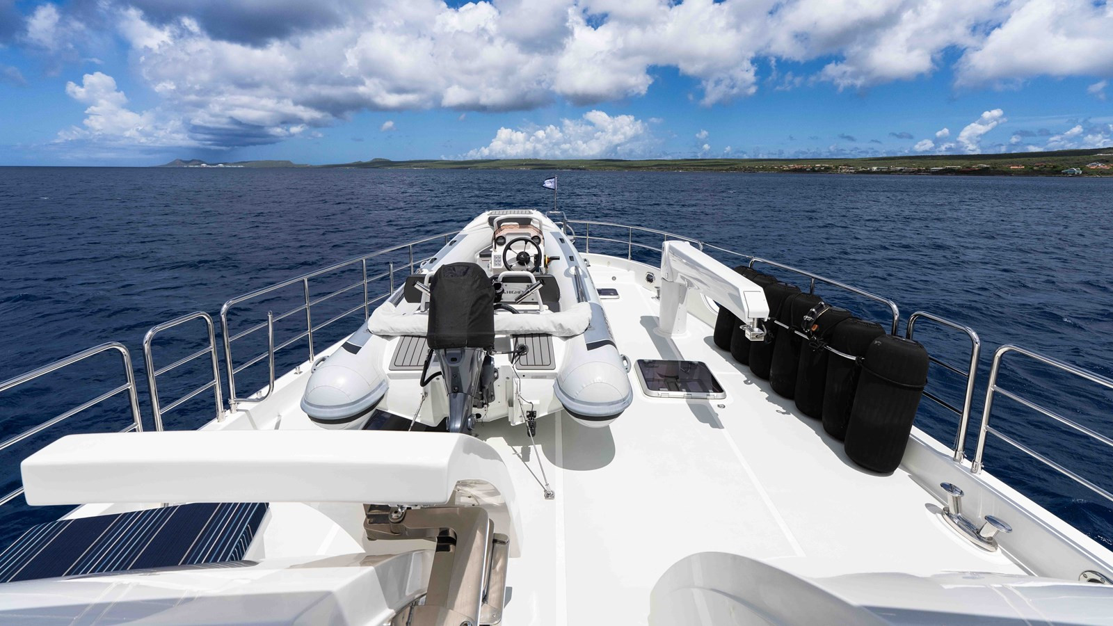 https://arconyachts.ams3.digitaloceanspaces.com/111038/conversions/large_4852955-optimize.jpg