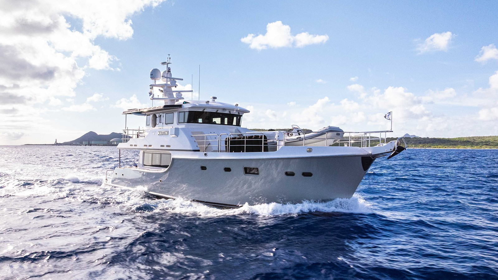 https://arconyachts.ams3.digitaloceanspaces.com/111084/conversions/large_4852972-optimize.jpg