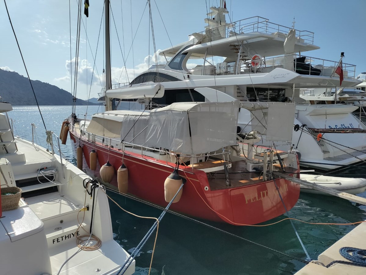 https://arconyachts.ams3.digitaloceanspaces.com/111086/conversions/large_4427132-optimize.jpg