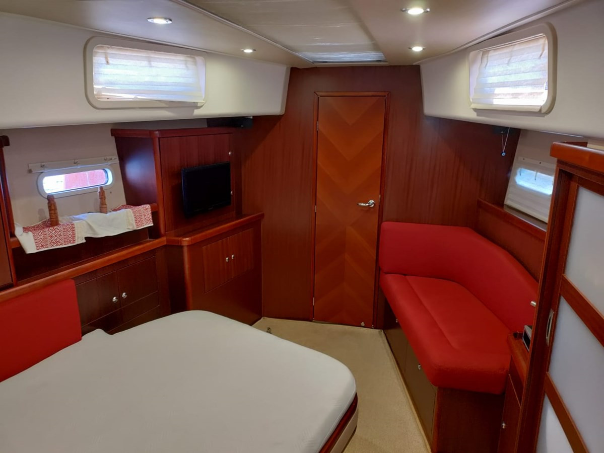 https://arconyachts.ams3.digitaloceanspaces.com/111104/conversions/large_4427135-optimize.jpg