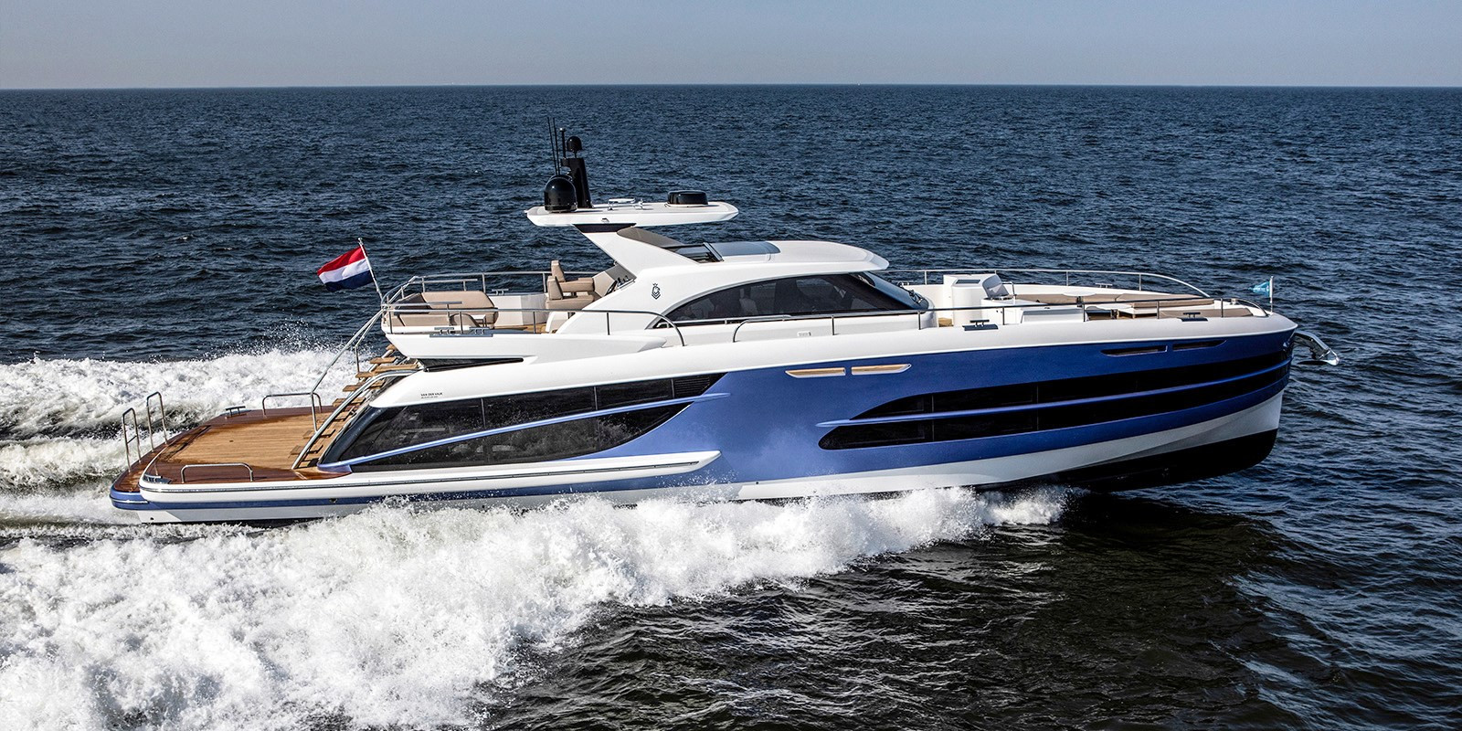 https://arconyachts.ams3.digitaloceanspaces.com/111127/conversions/large_2959606-optimize.jpg