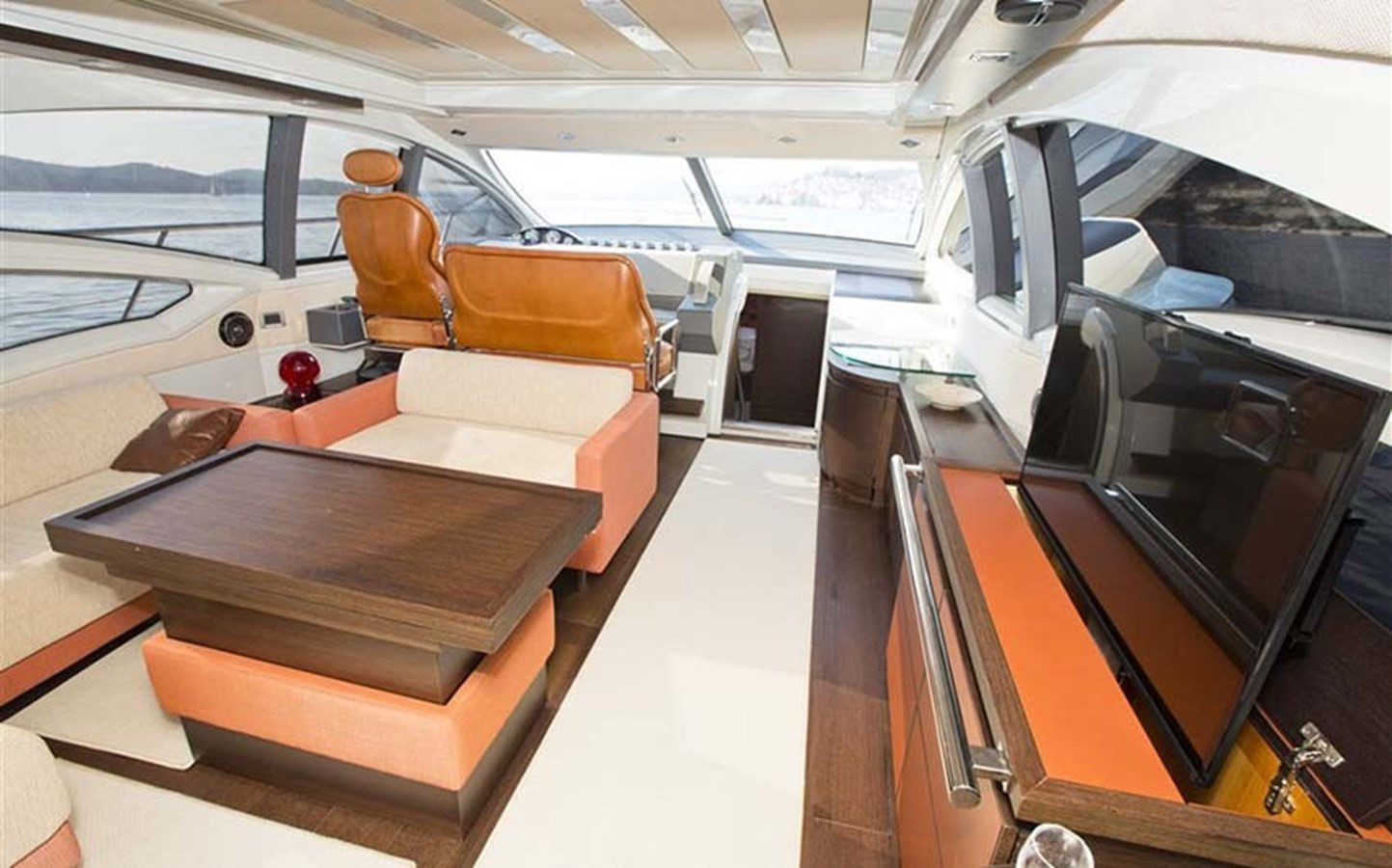 https://arconyachts.ams3.digitaloceanspaces.com/111148/conversions/large_4843664-optimize.jpg
