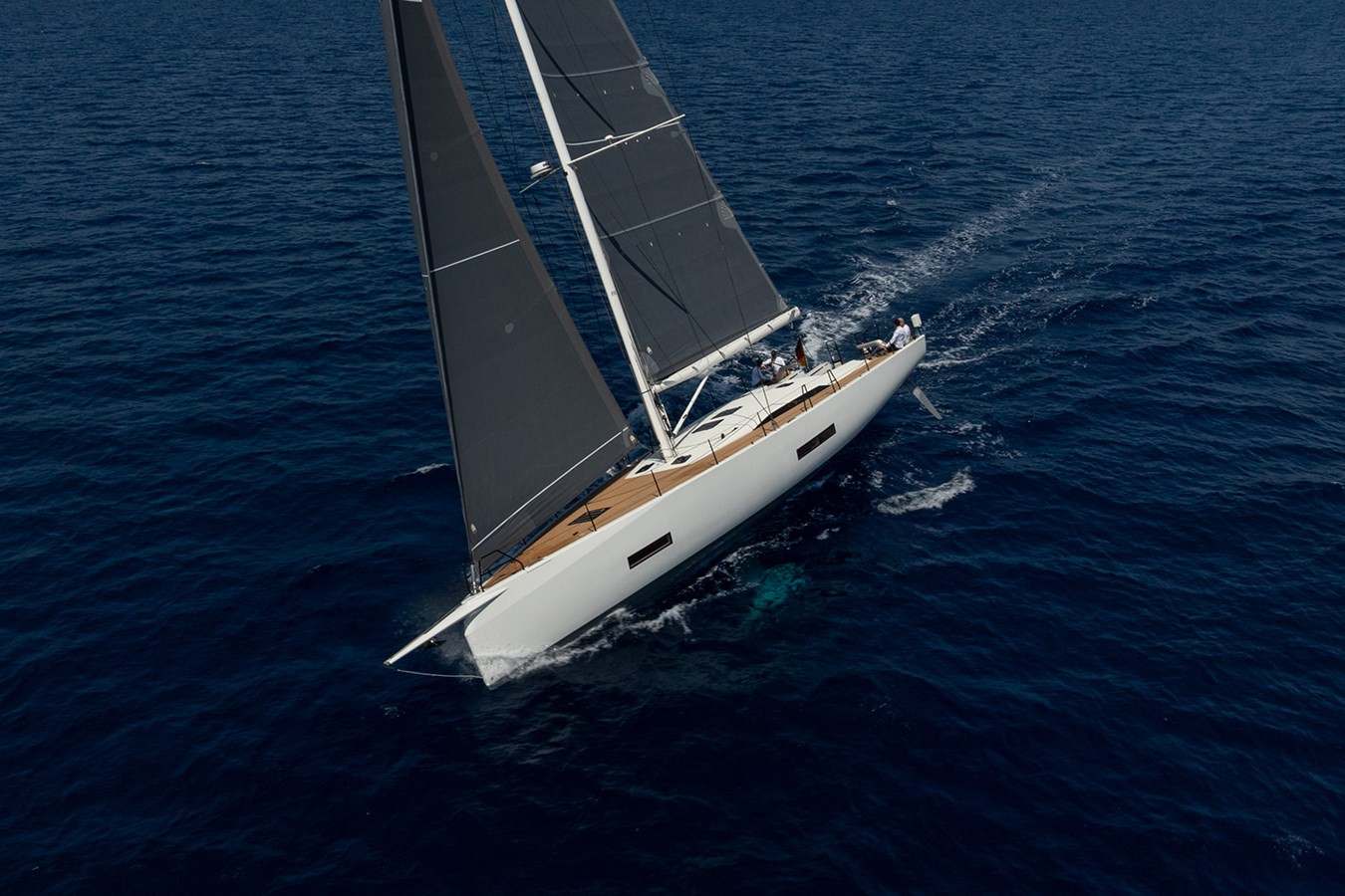 https://arconyachts.ams3.digitaloceanspaces.com/111266/conversions/large_4743859-optimize.jpg