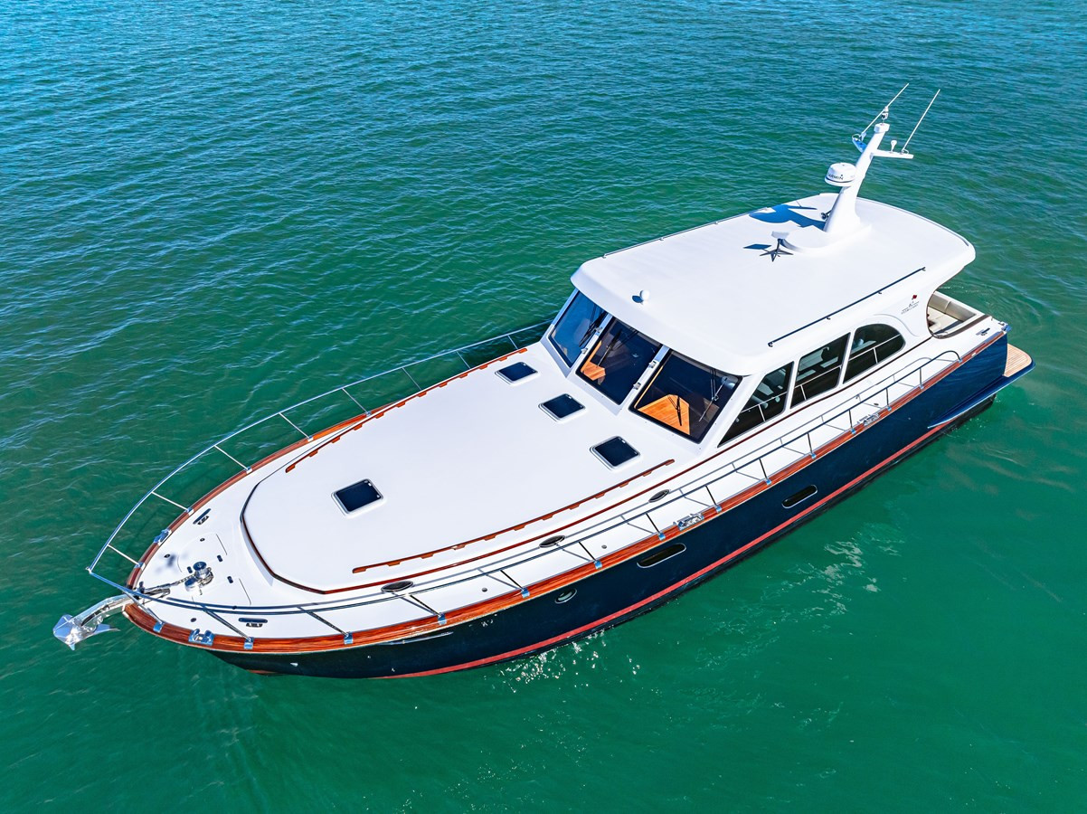 https://arconyachts.ams3.digitaloceanspaces.com/111542/conversions/large_4563585-optimize.jpg