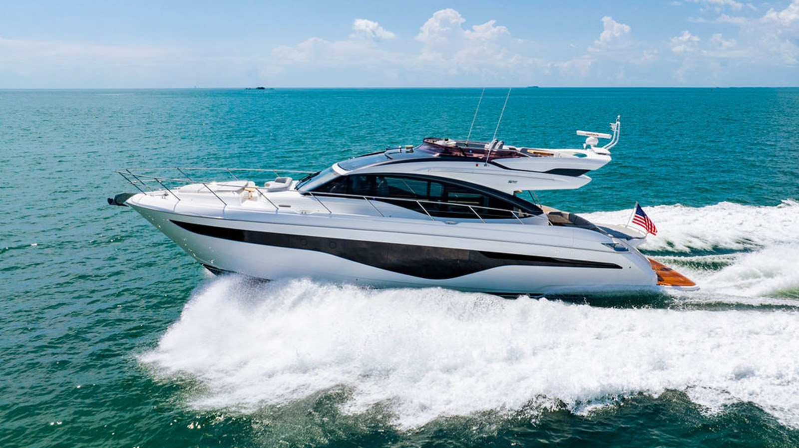 https://arconyachts.ams3.digitaloceanspaces.com/111553/conversions/large_4382911-optimize.jpg