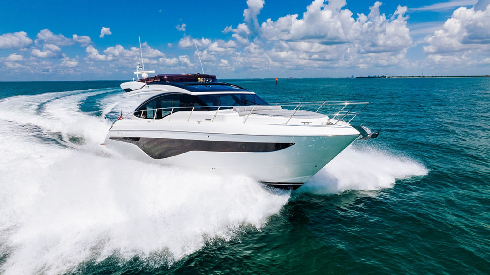 https://arconyachts.ams3.digitaloceanspaces.com/111622/conversions/large_4382938-optimize.jpg