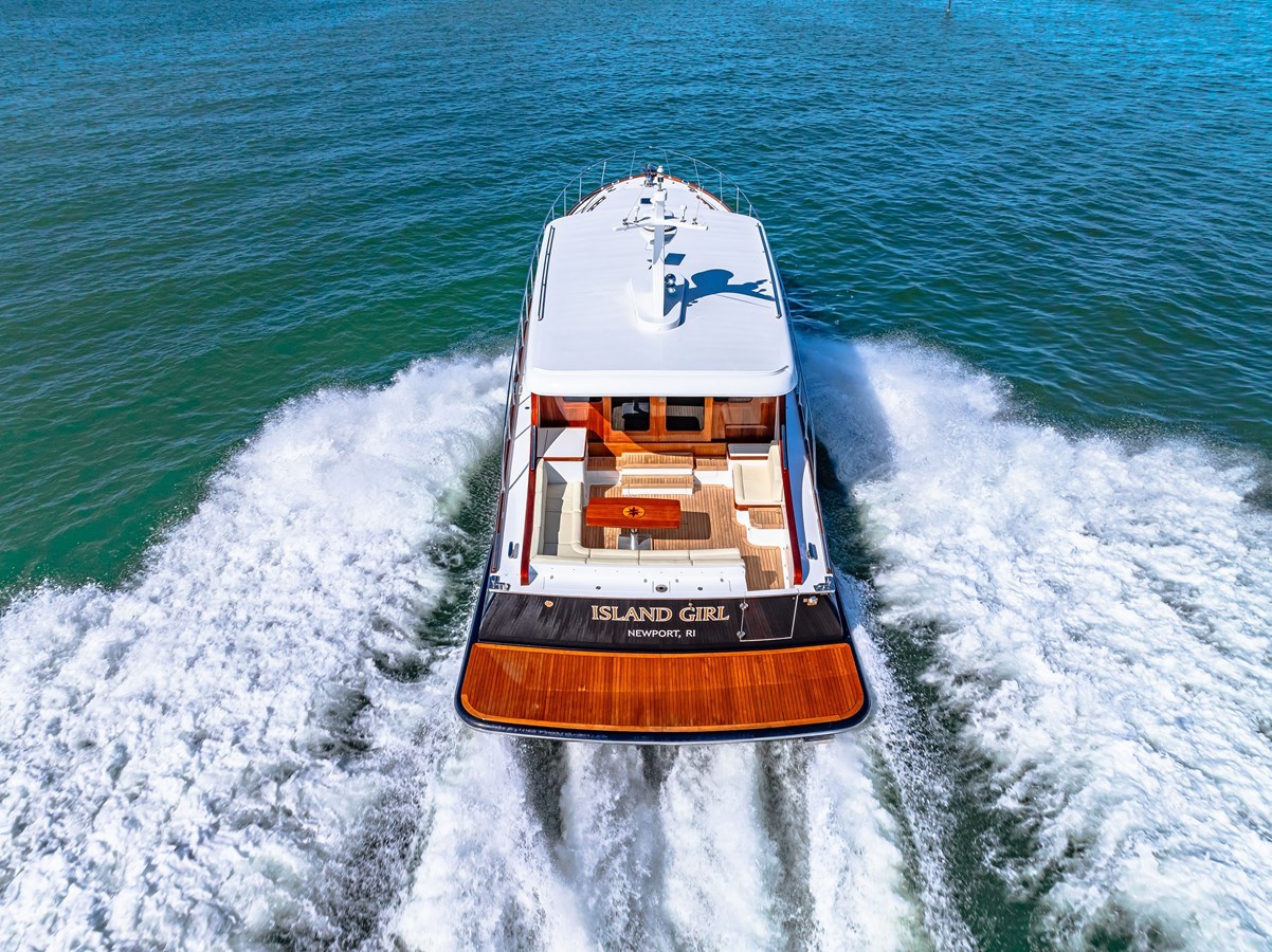 https://arconyachts.ams3.digitaloceanspaces.com/111625/conversions/large_4563614-optimize.jpg