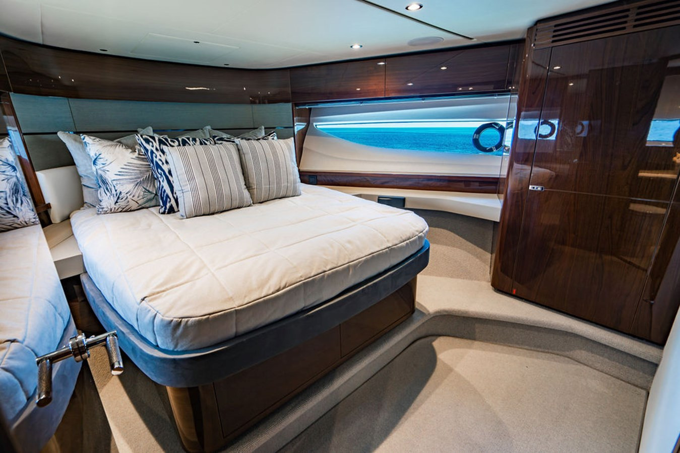 https://arconyachts.ams3.digitaloceanspaces.com/111701/conversions/large_4382965-optimize.jpg