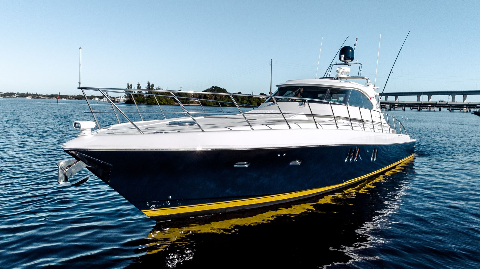 https://arconyachts.ams3.digitaloceanspaces.com/111730/conversions/large_3126726-optimize.jpg