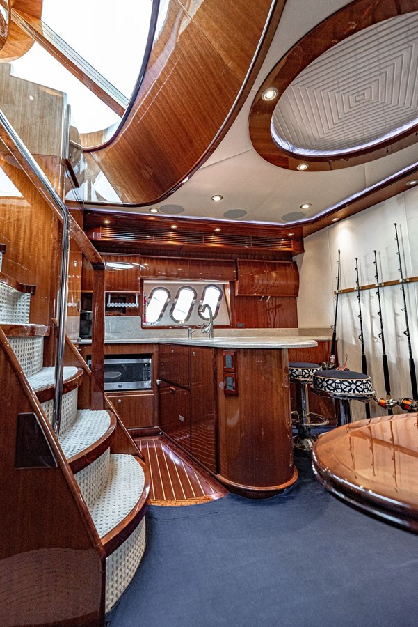 https://arconyachts.ams3.digitaloceanspaces.com/111809/conversions/large_3126753-optimize.jpg