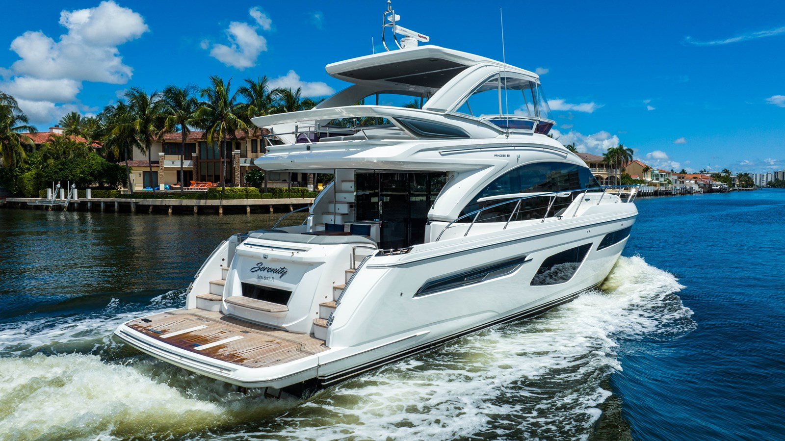 https://arconyachts.ams3.digitaloceanspaces.com/111818/conversions/large_3575474-optimize.jpg