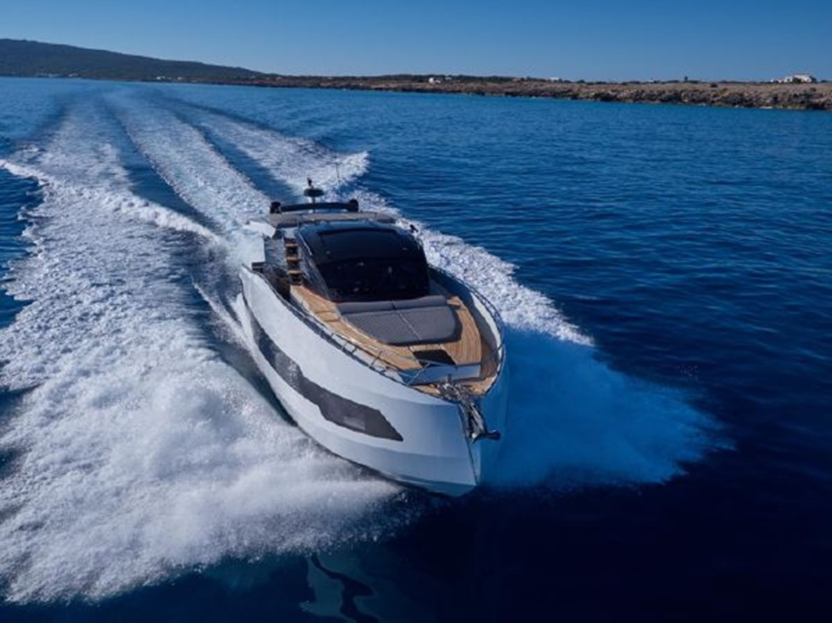 https://arconyachts.ams3.digitaloceanspaces.com/111864/conversions/large_3016100-optimize.jpg