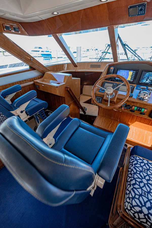 https://arconyachts.ams3.digitaloceanspaces.com/111890/conversions/large_3126781-optimize.jpg