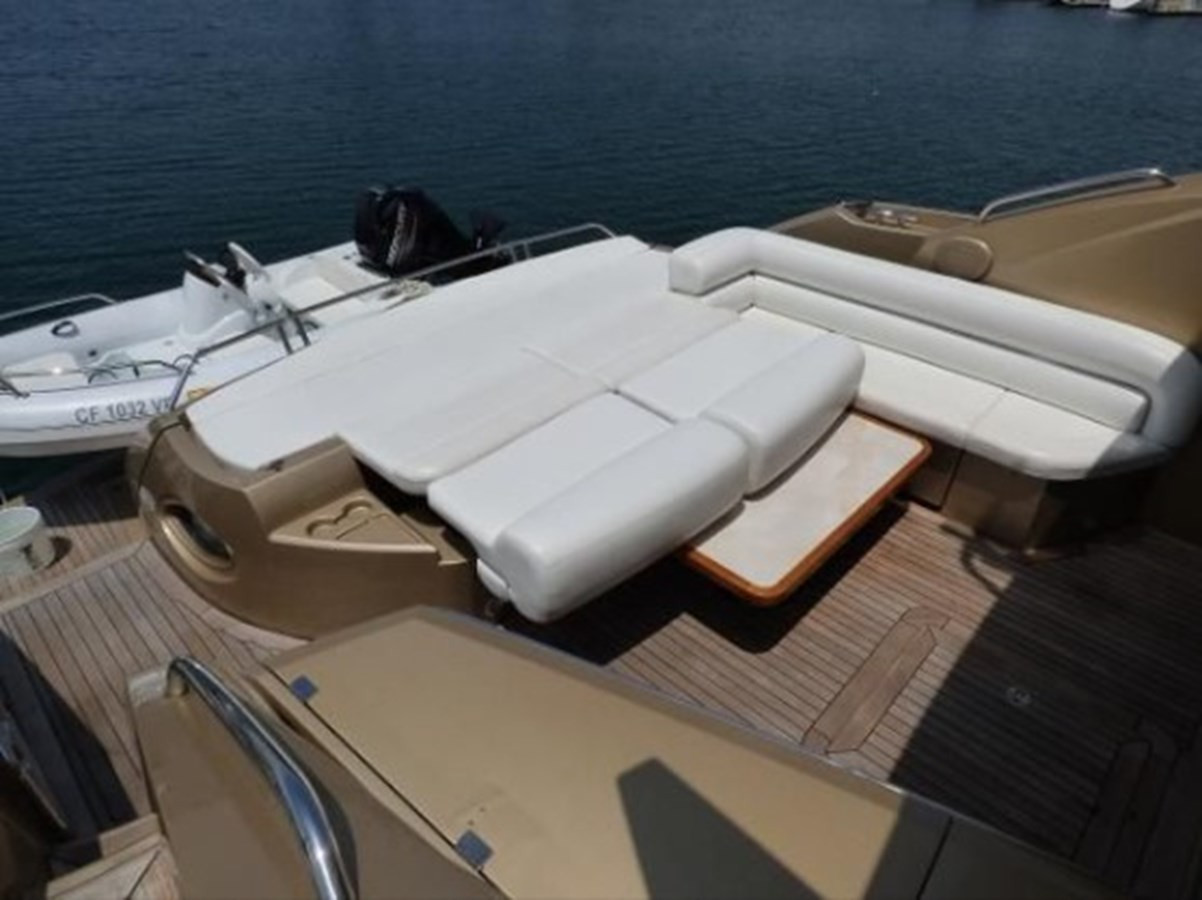 https://arconyachts.ams3.digitaloceanspaces.com/111903/conversions/large_3610069-optimize.jpg