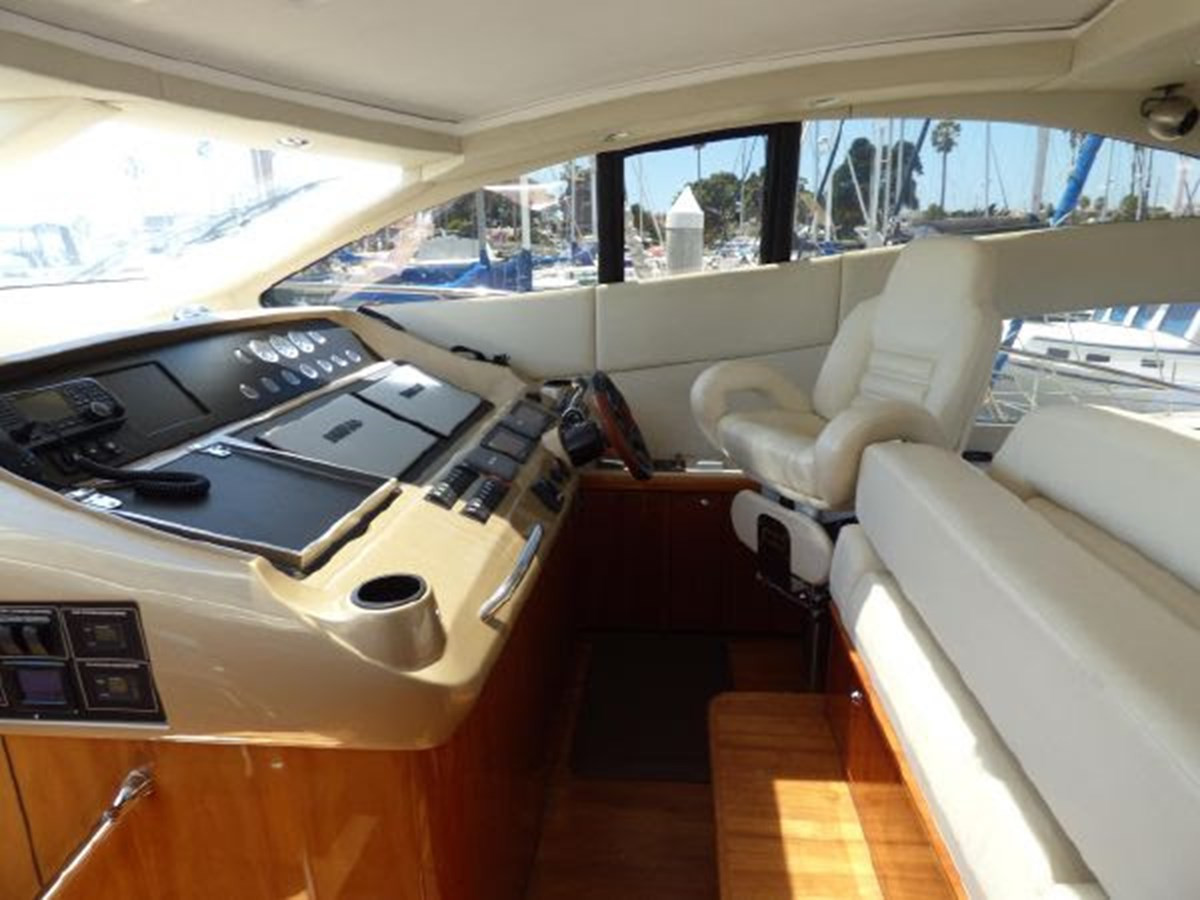 https://arconyachts.ams3.digitaloceanspaces.com/111936/conversions/large_3610082-optimize.jpg