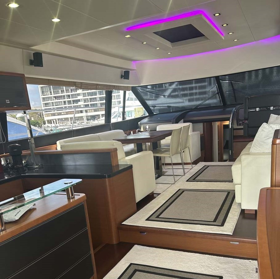 https://arconyachts.ams3.digitaloceanspaces.com/111943/conversions/large_4311914-optimize.jpg