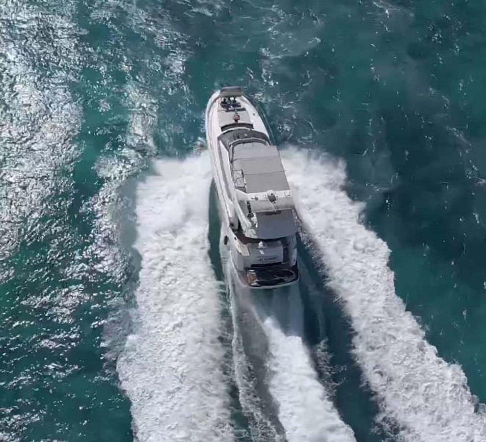 https://arconyachts.ams3.digitaloceanspaces.com/111977/conversions/large_4311933-optimize.jpg