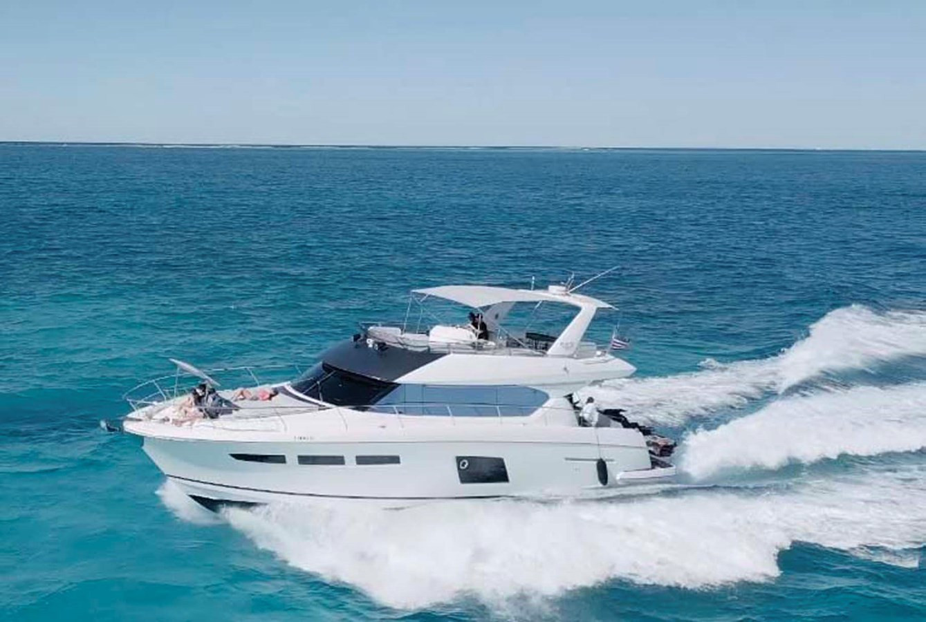 https://arconyachts.ams3.digitaloceanspaces.com/112044/conversions/large_4311958-optimize.jpg