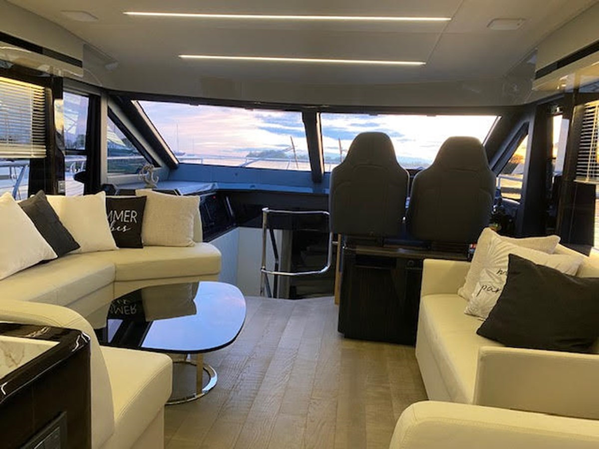 https://arconyachts.ams3.digitaloceanspaces.com/112094/conversions/large_3931987-optimize.jpg