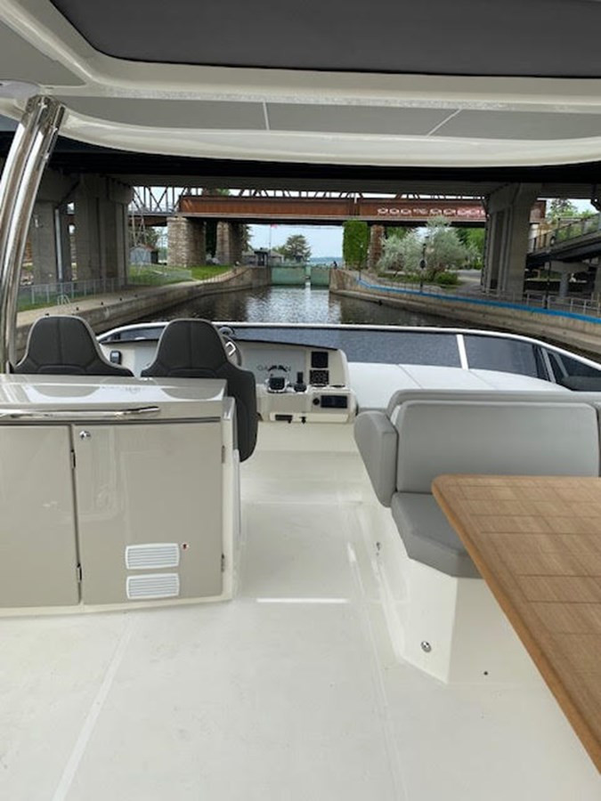 https://arconyachts.ams3.digitaloceanspaces.com/112131/conversions/large_3932001-optimize.jpg