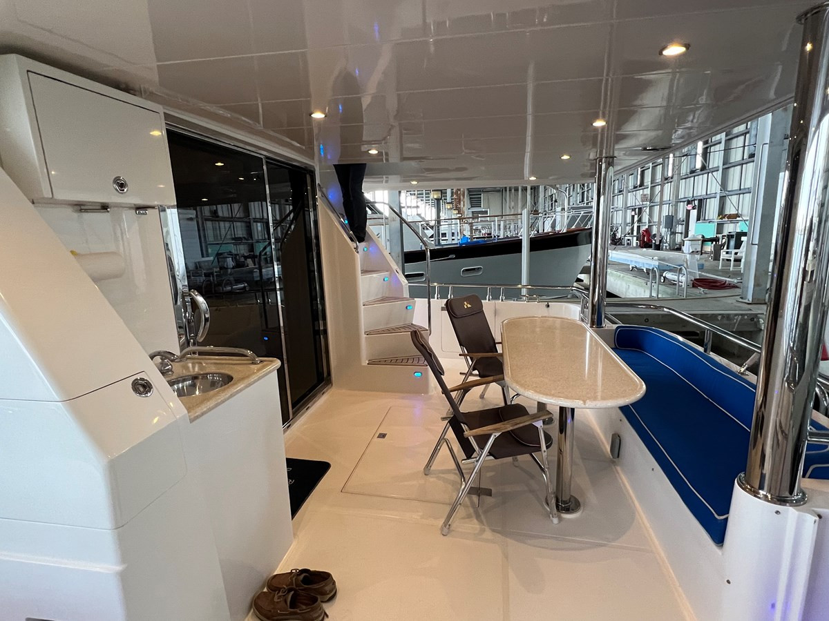 https://arconyachts.ams3.digitaloceanspaces.com/112195/conversions/large_4104121-optimize.jpg