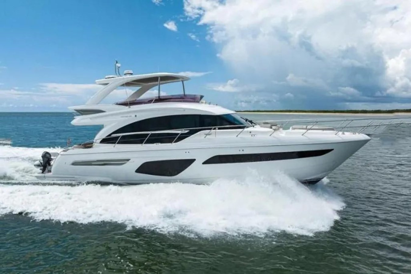 https://arconyachts.ams3.digitaloceanspaces.com/112201/conversions/large_4187403-optimize.jpg